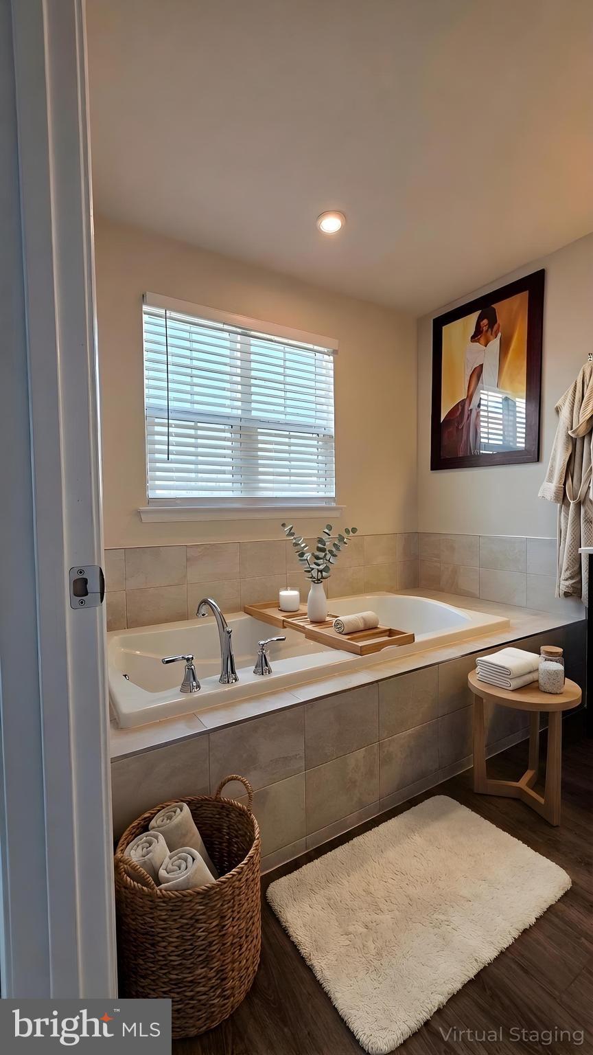 WOOD CREEK GOLF COMM - Residential