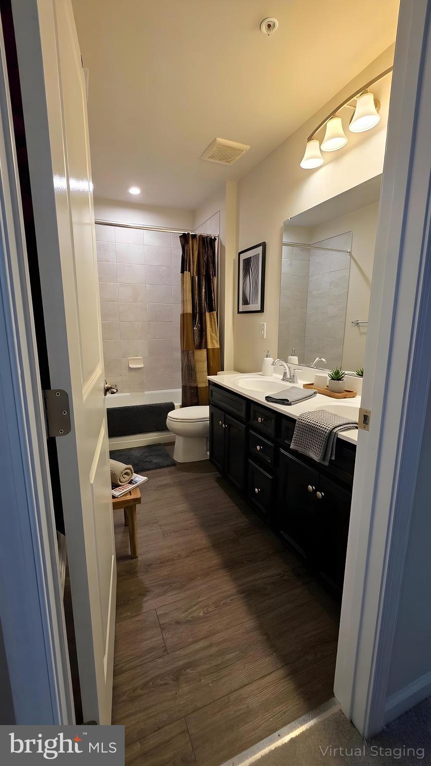 WOOD CREEK GOLF COMM - Residential