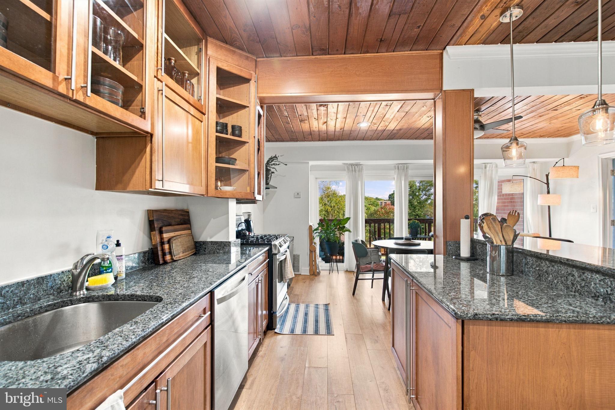 101 SKYHILL ROAD 303