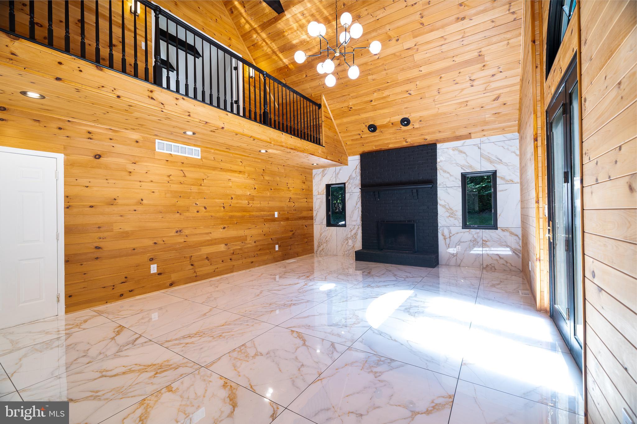 800 BERRYMANS LANE