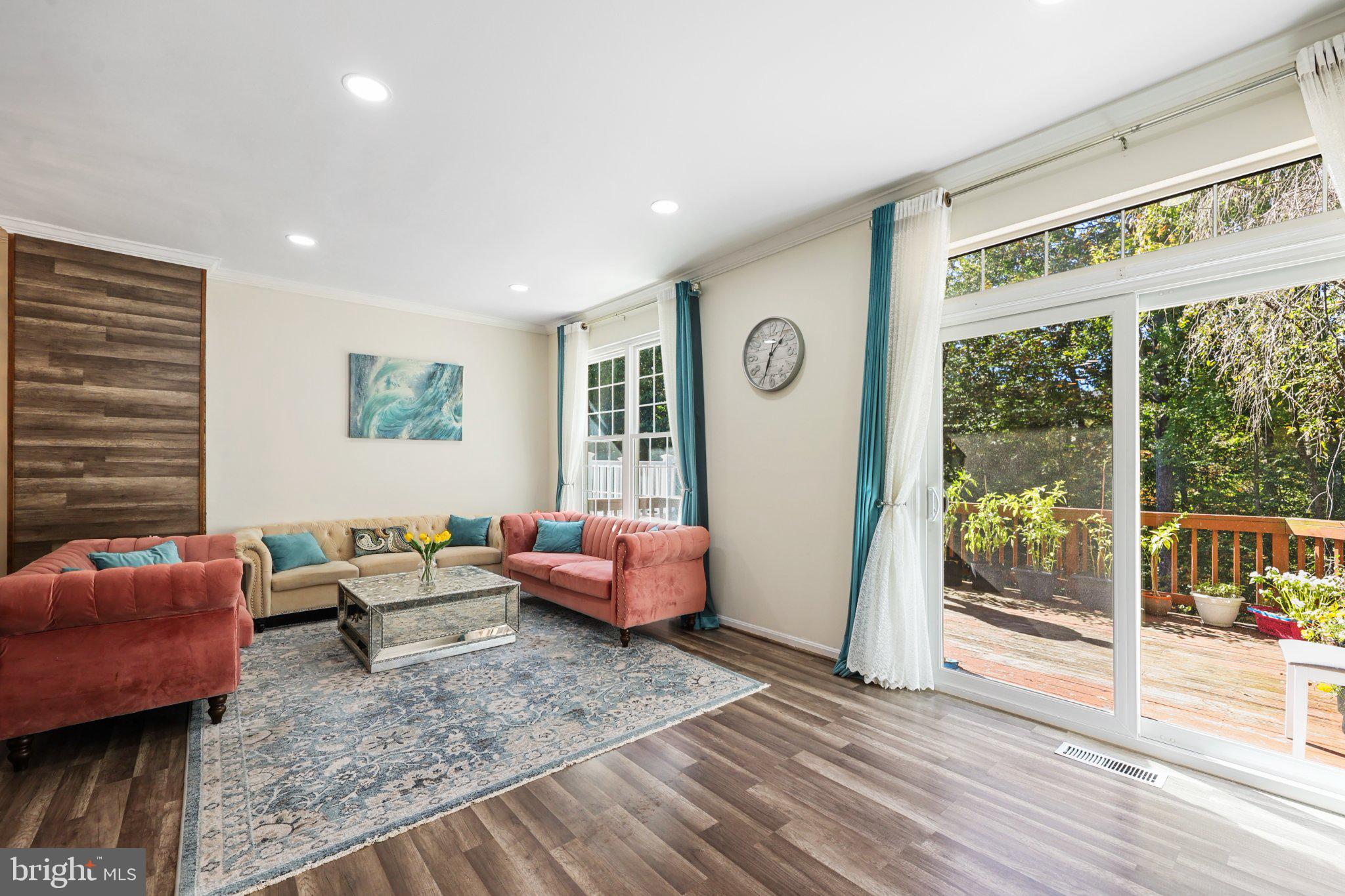 47595 COMER SQUARE