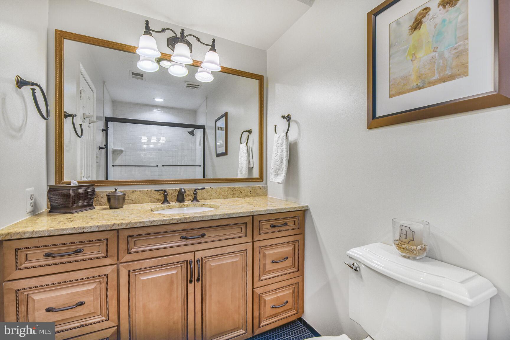 HOLLY KNOLL - Residential