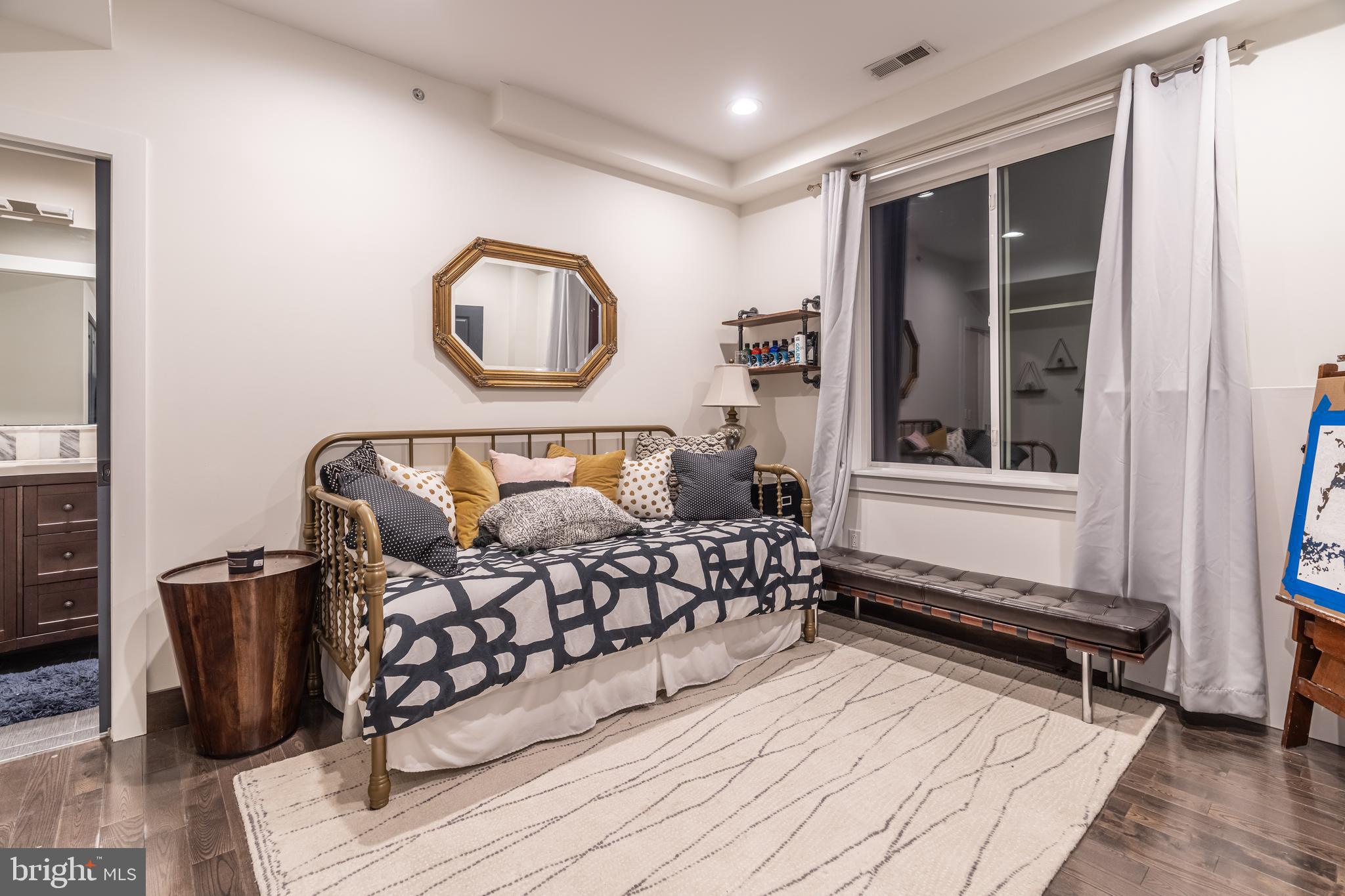 FISHTOWN - Residential Lease