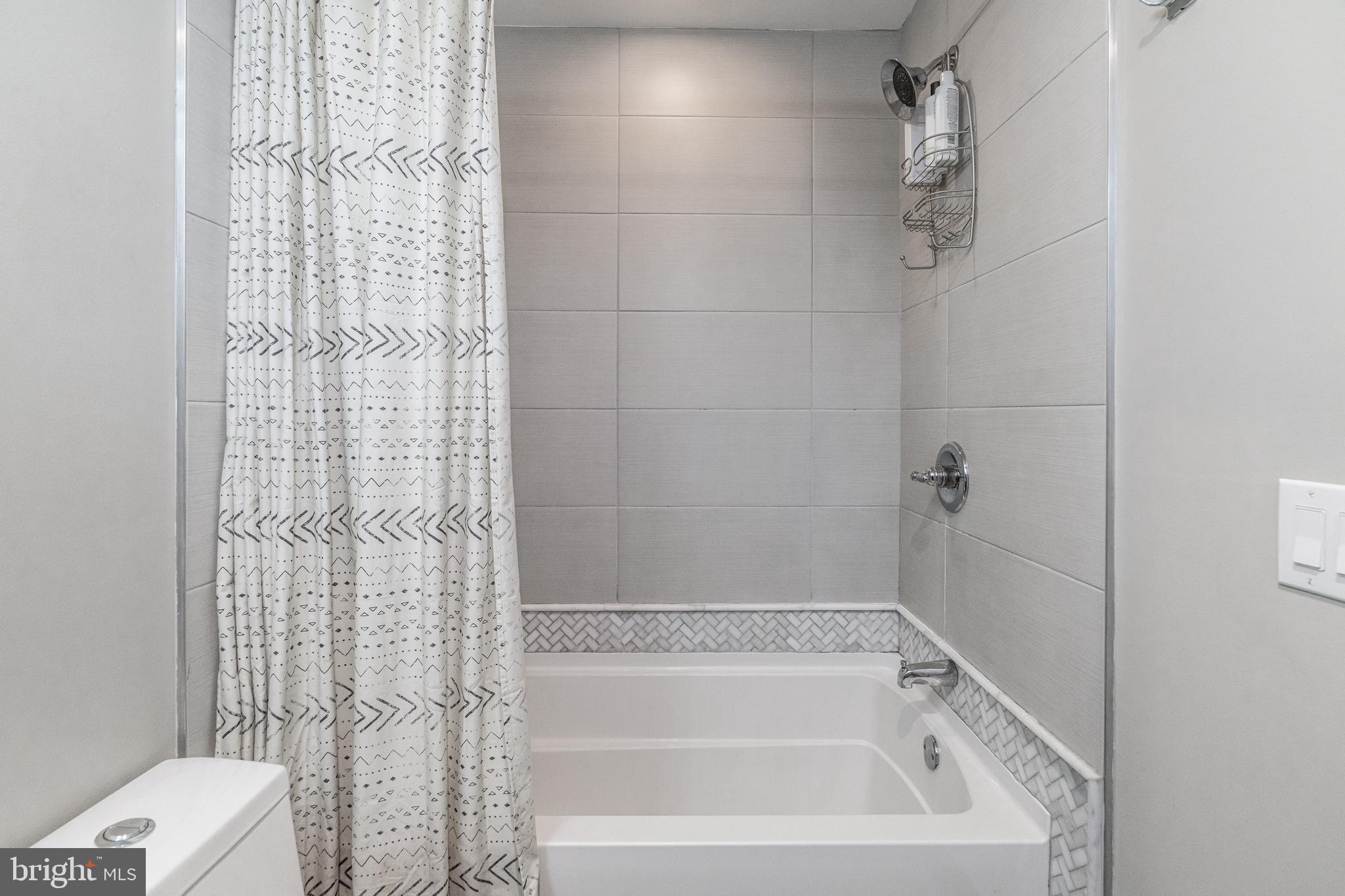 FISHTOWN - Residential Lease