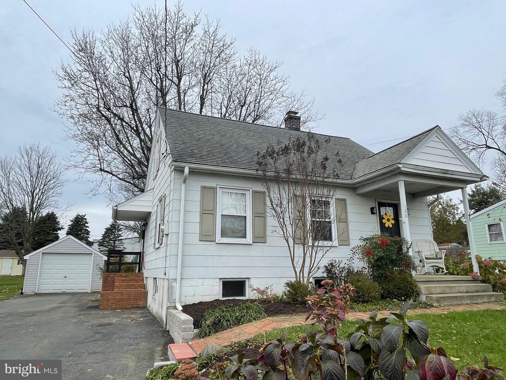 Photo of 186 PEACH BOTTOM RD, WILLOW STREET, PA 17584 (MLS # PALA2027888)