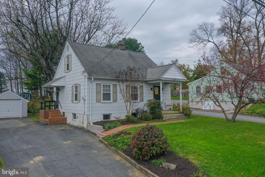 Photo of 186 PEACH BOTTOM RD, WILLOW STREET, PA 17584 (MLS # PALA2027888)