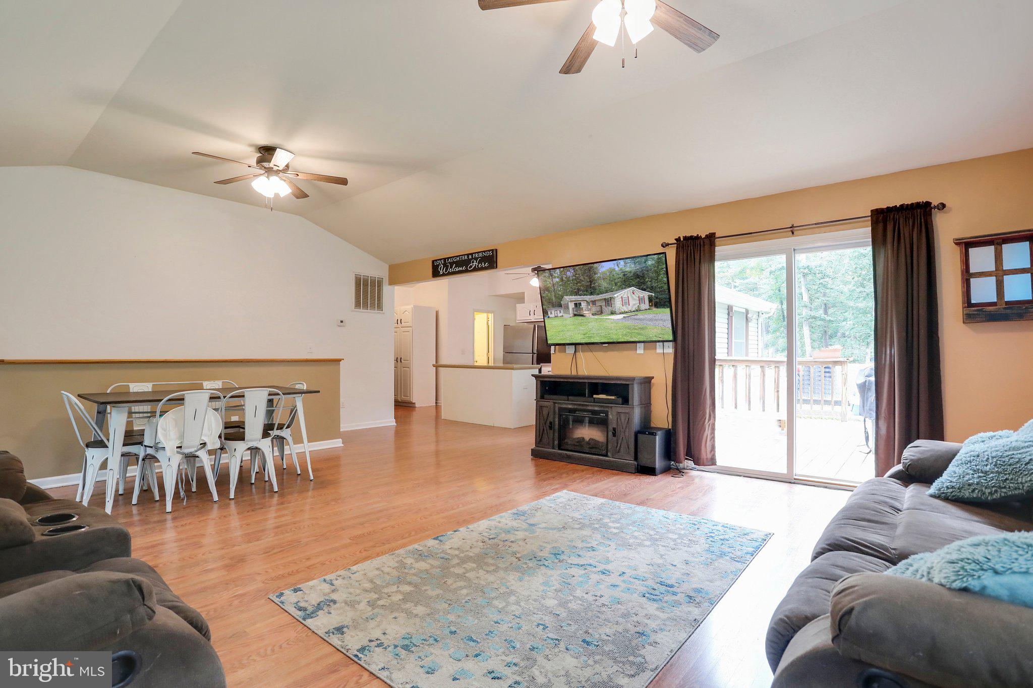 POTOMAC WOODS - Residential