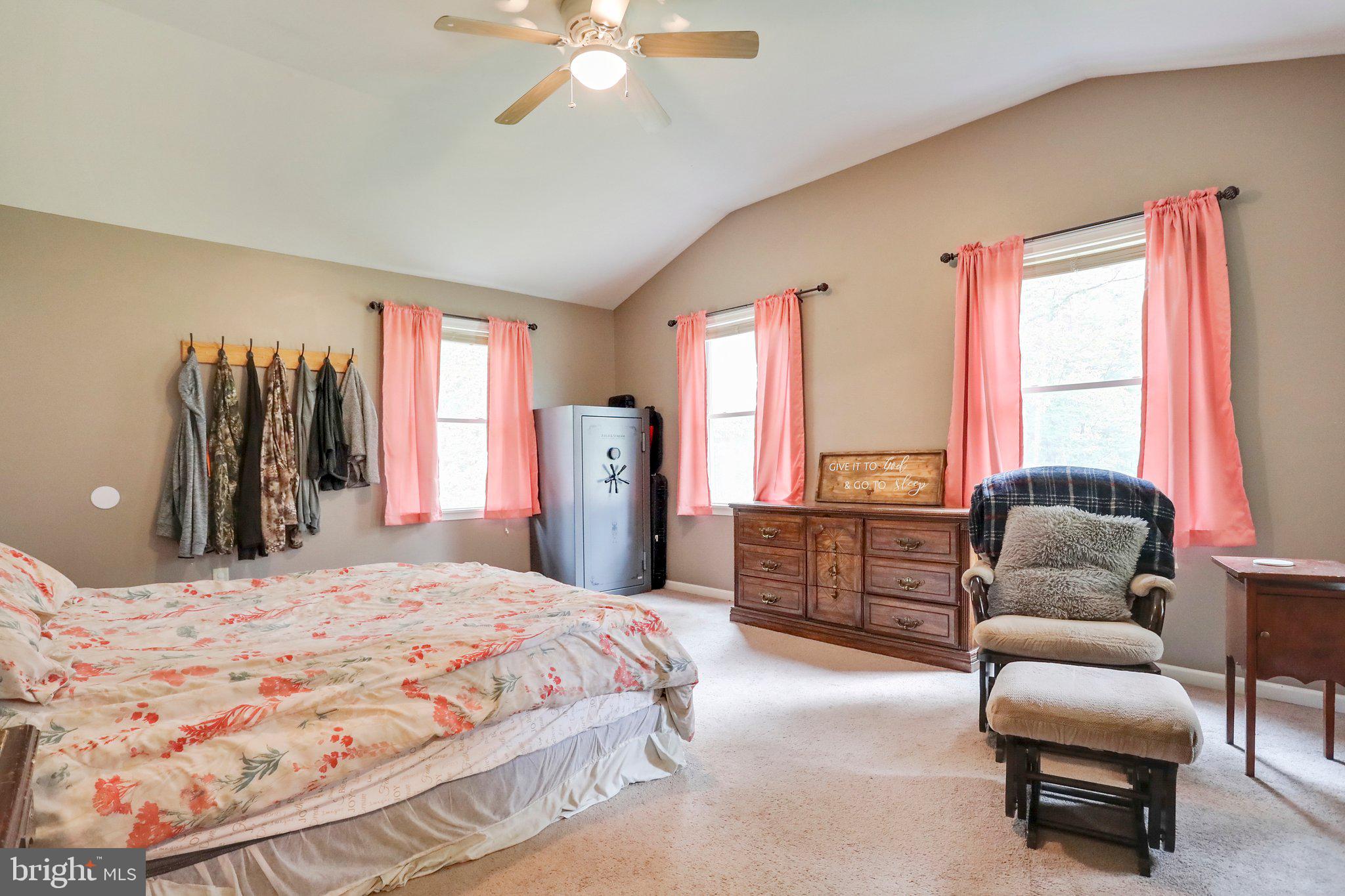 POTOMAC WOODS - Residential