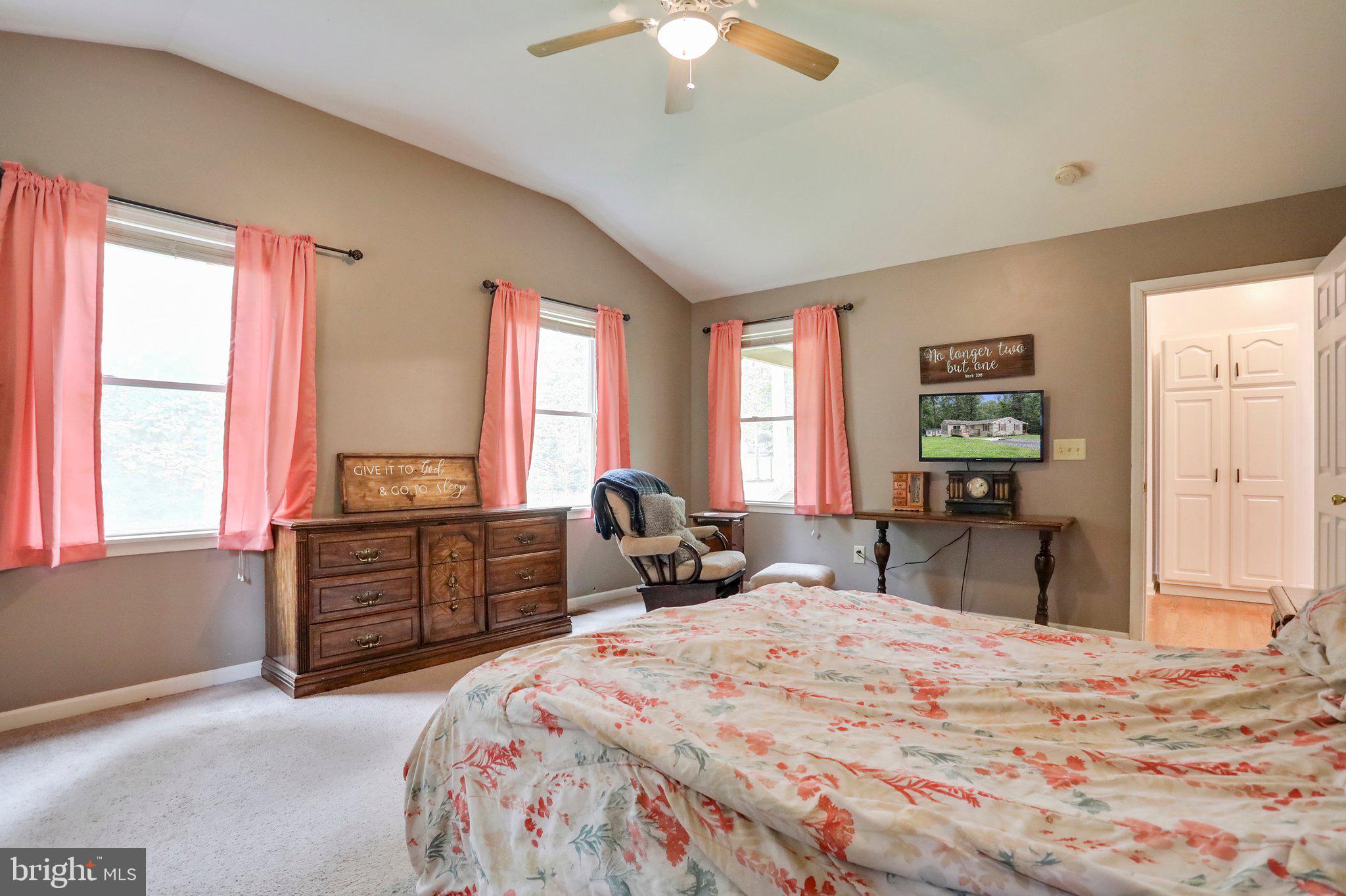 POTOMAC WOODS - Residential