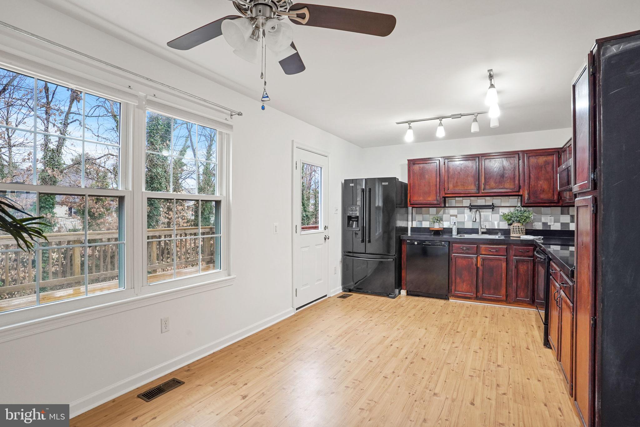 HEATHER GLEN - Residential