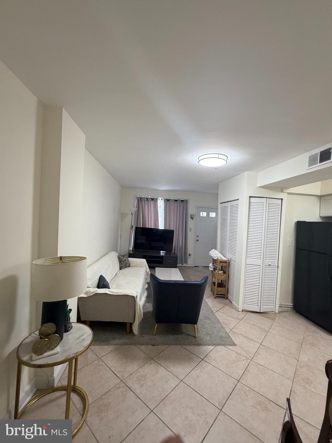 978 MOUNT OLIVET ROAD NE 1