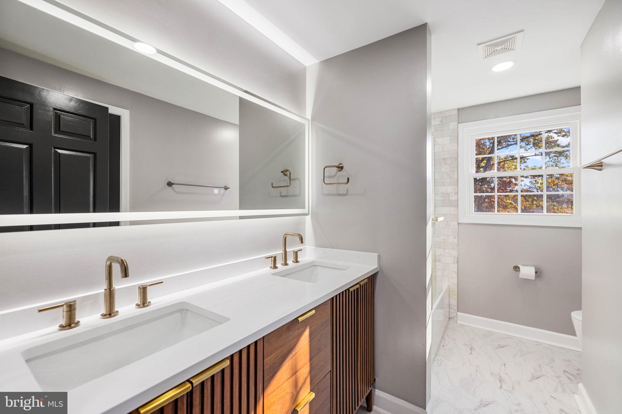 FAIRFAX CLUB ESTATES - Residential Lease