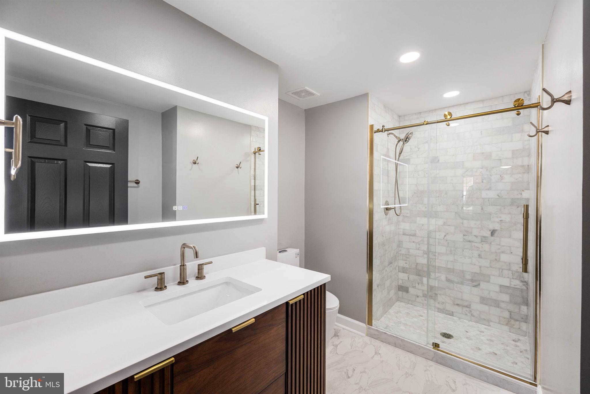 FAIRFAX CLUB ESTATES - Residential Lease