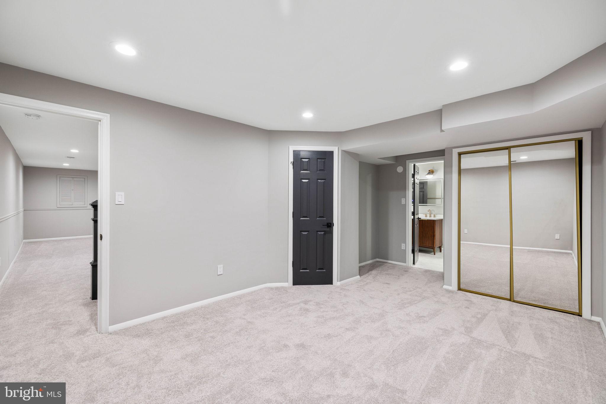 FAIRFAX CLUB ESTATES - Residential Lease