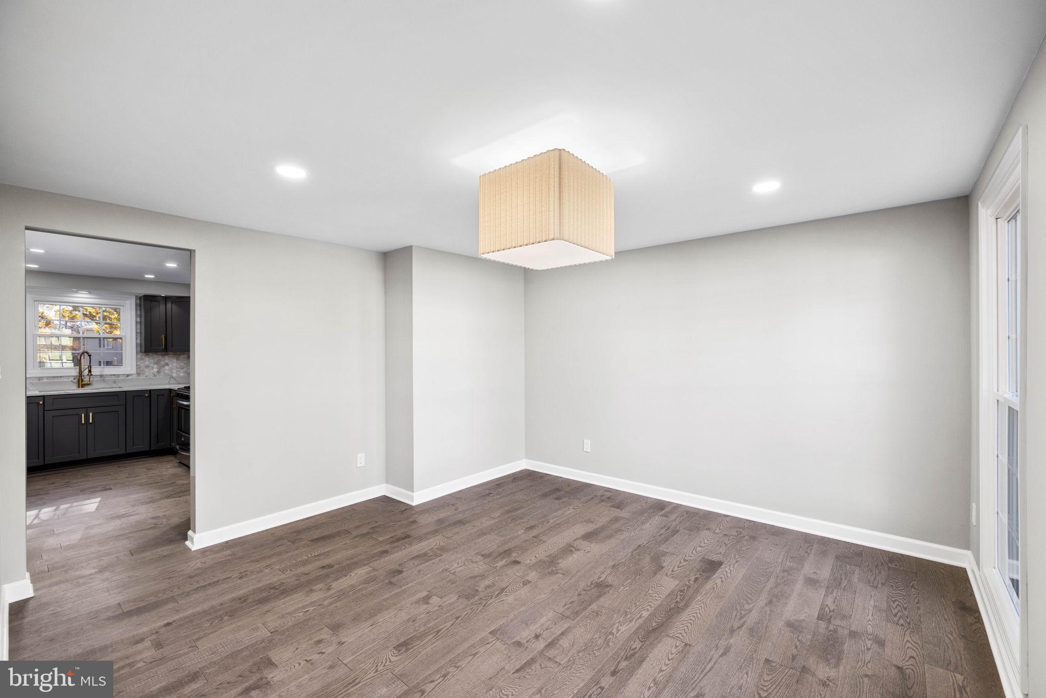 FAIRFAX CLUB ESTATES - Residential Lease