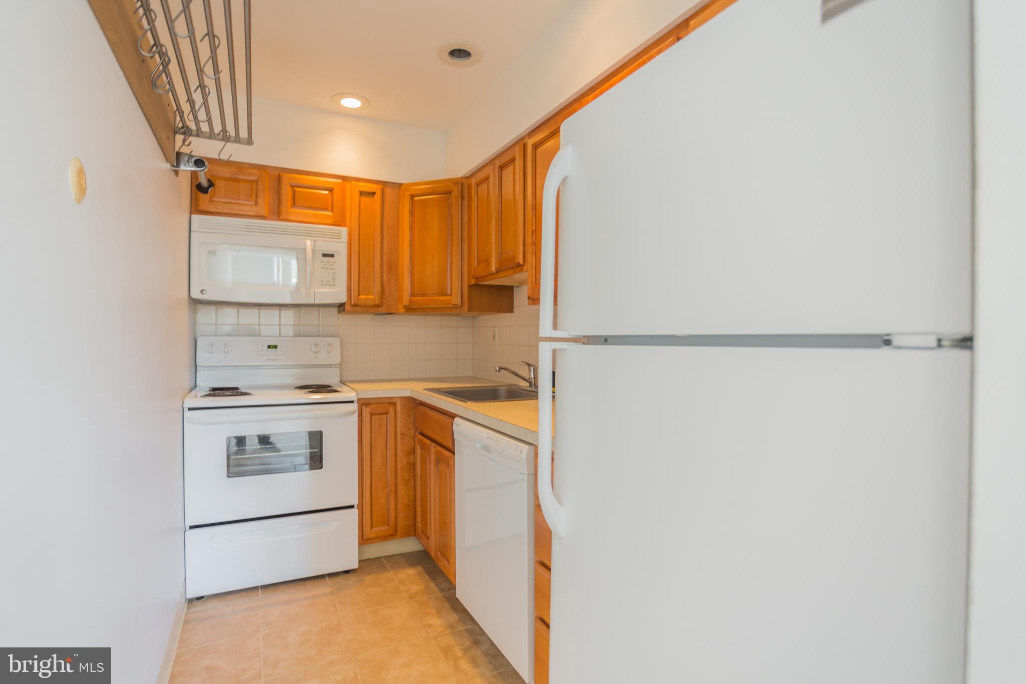 RITTENHOUSE SQUARE - Residential Lease