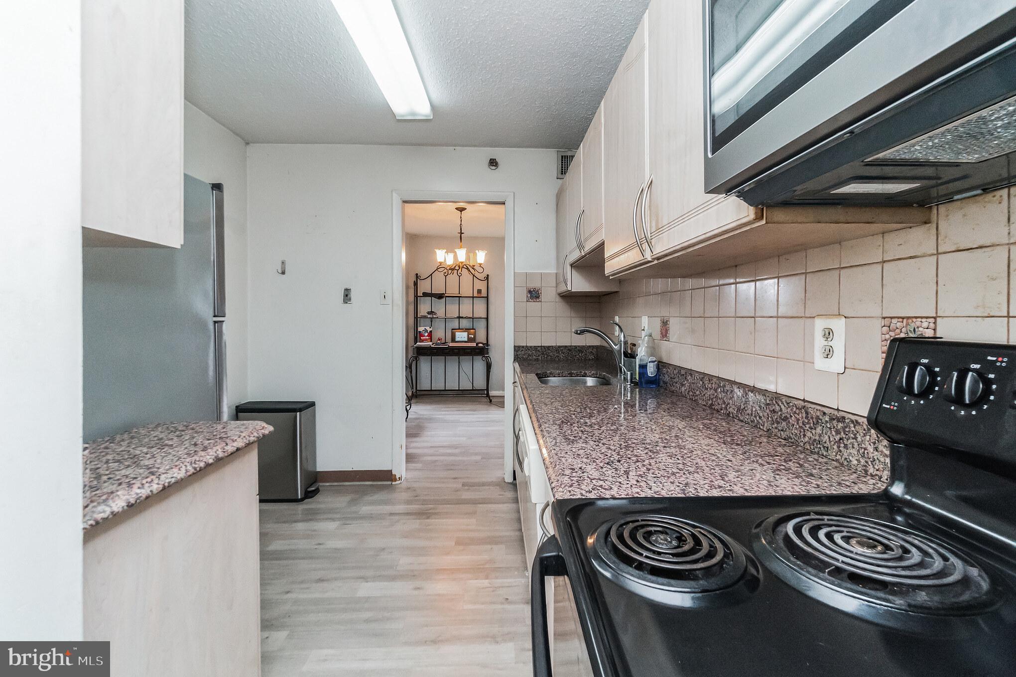 RACQUET CLUB - Residential