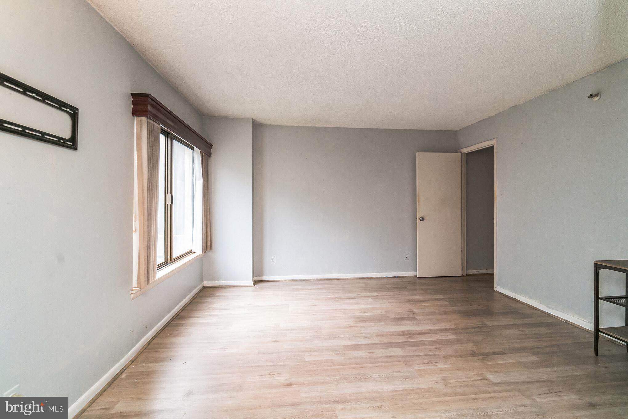 RACQUET CLUB - Residential