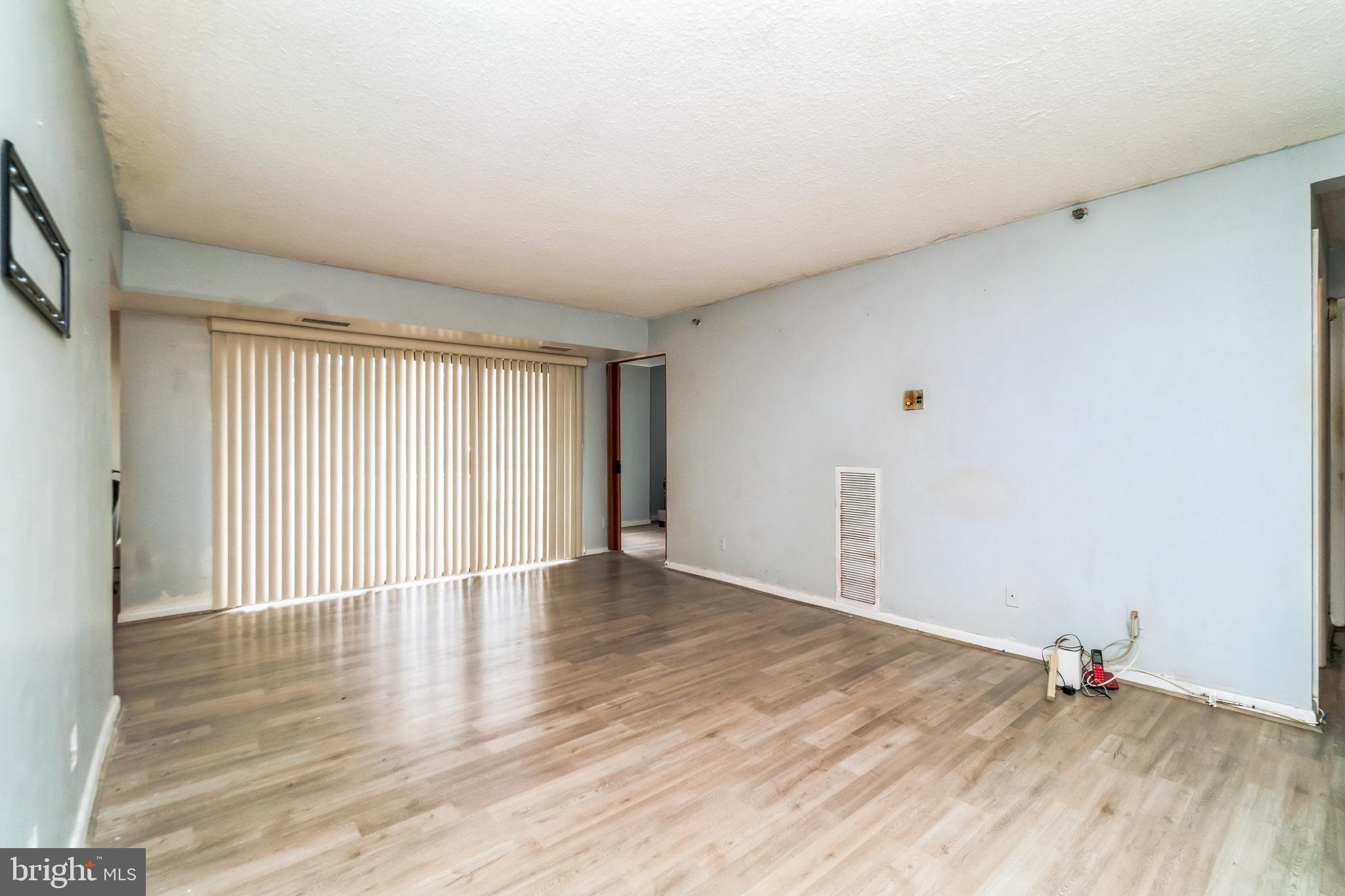 RACQUET CLUB - Residential