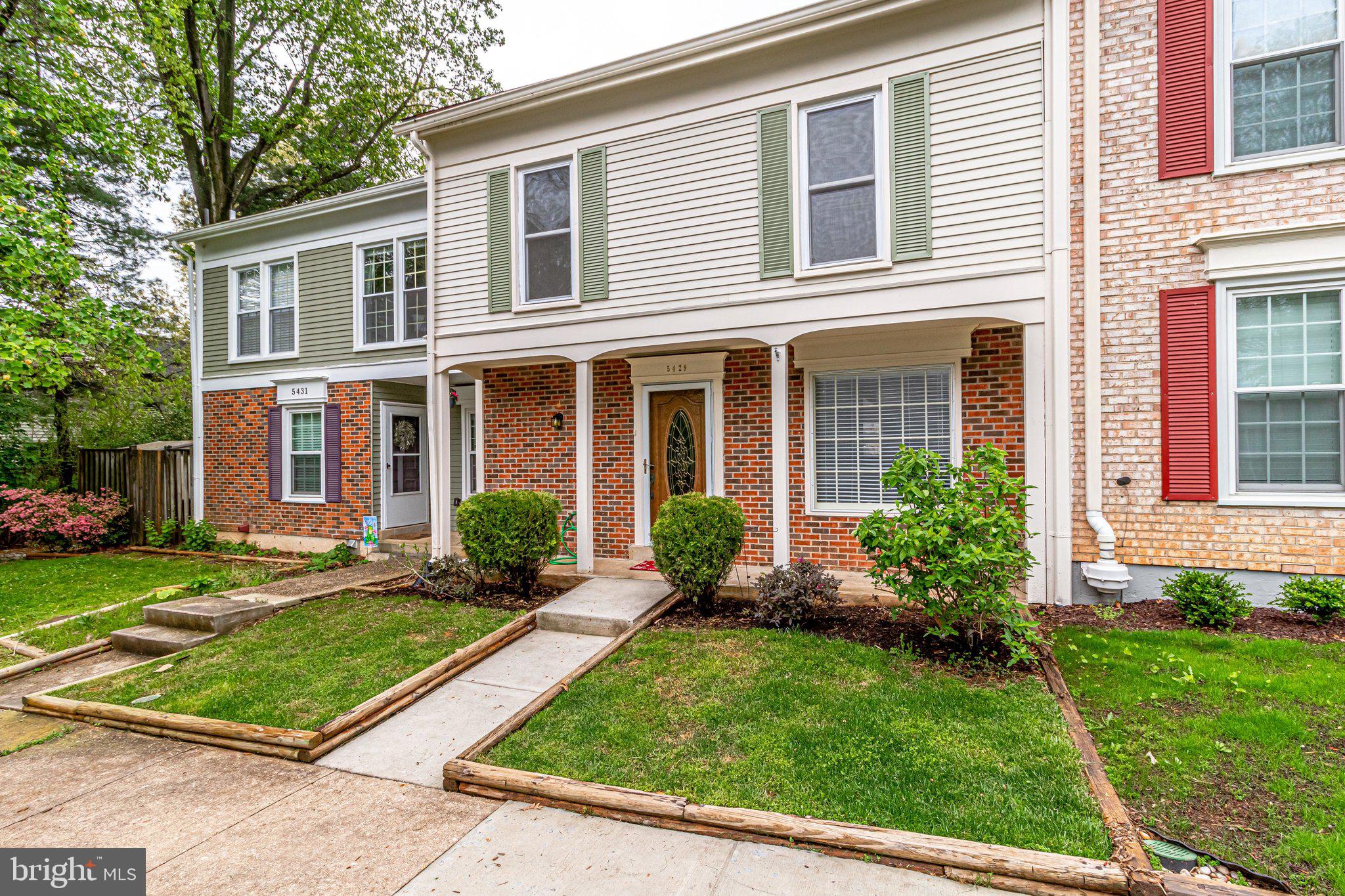 5429 CROWS NEST COURT