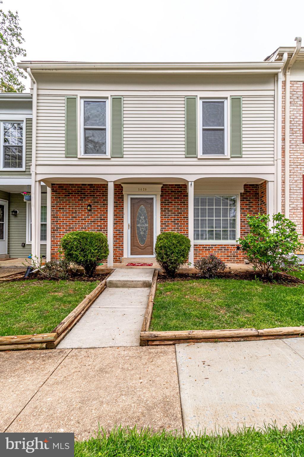 5429 CROWS NEST COURT