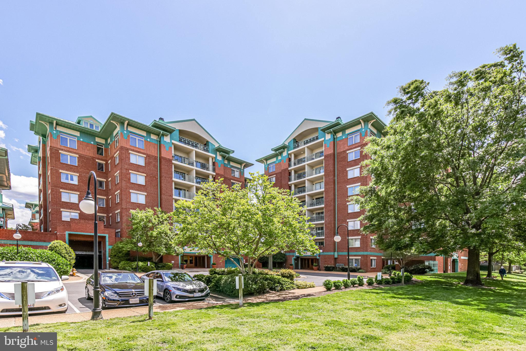 545 E BRADDOCK ROAD 207