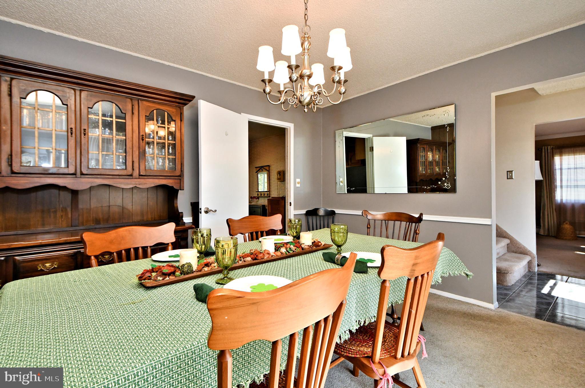 TWIN OAKS - Residential