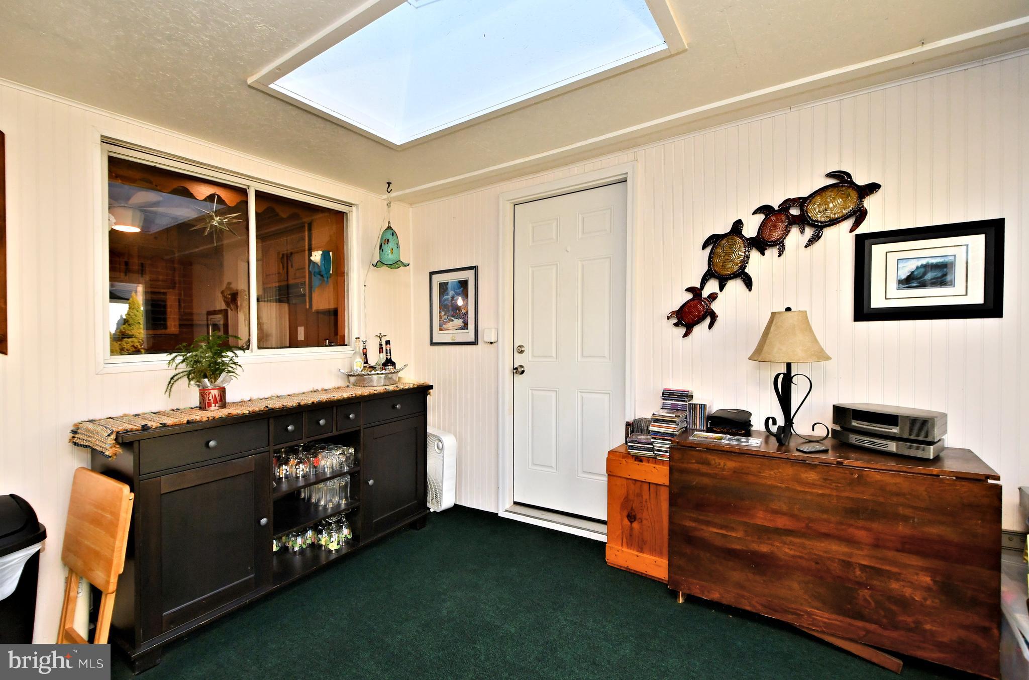 TWIN OAKS - Residential