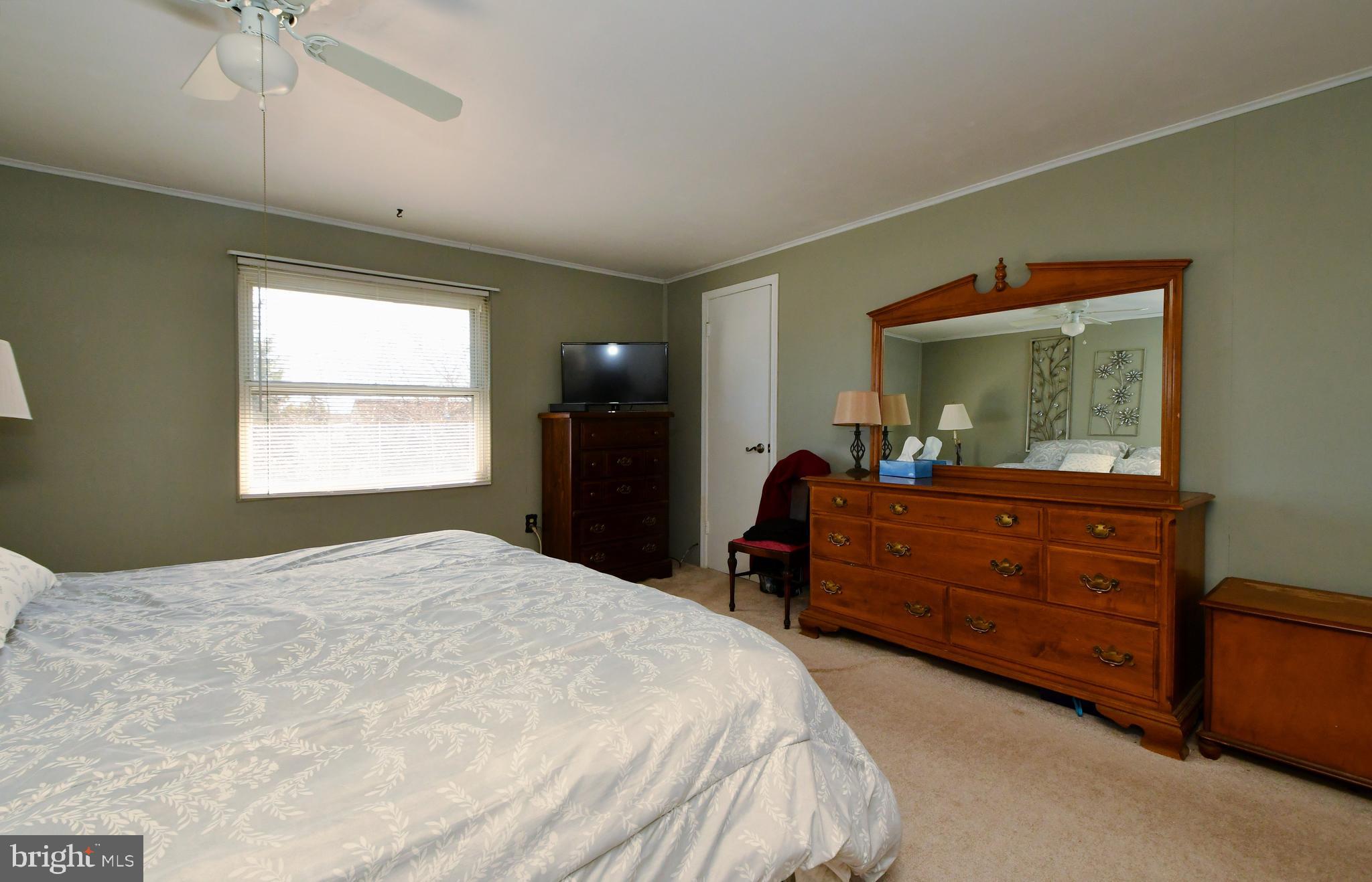 TWIN OAKS - Residential