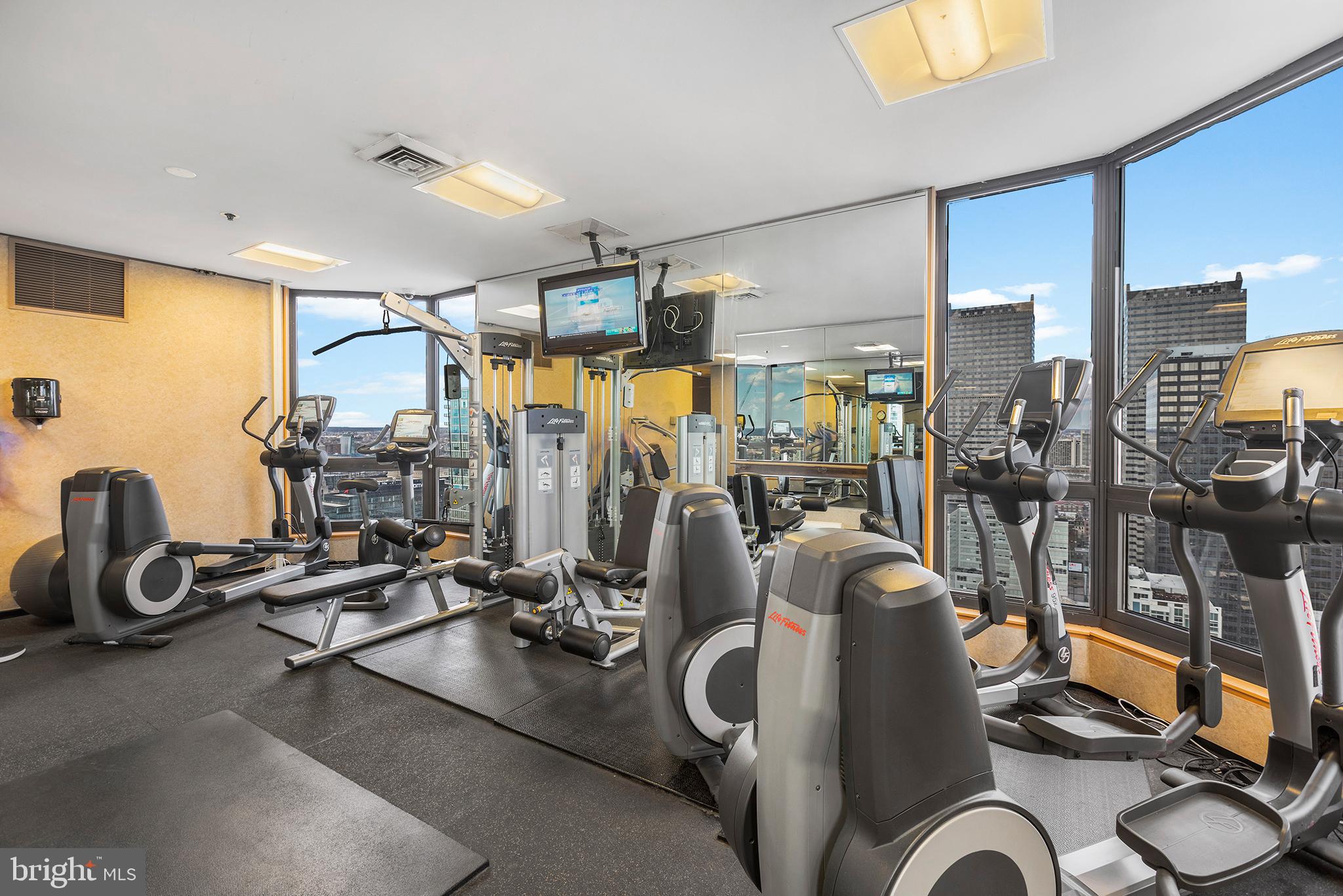 RITTENHOUSE SQUARE - Residential