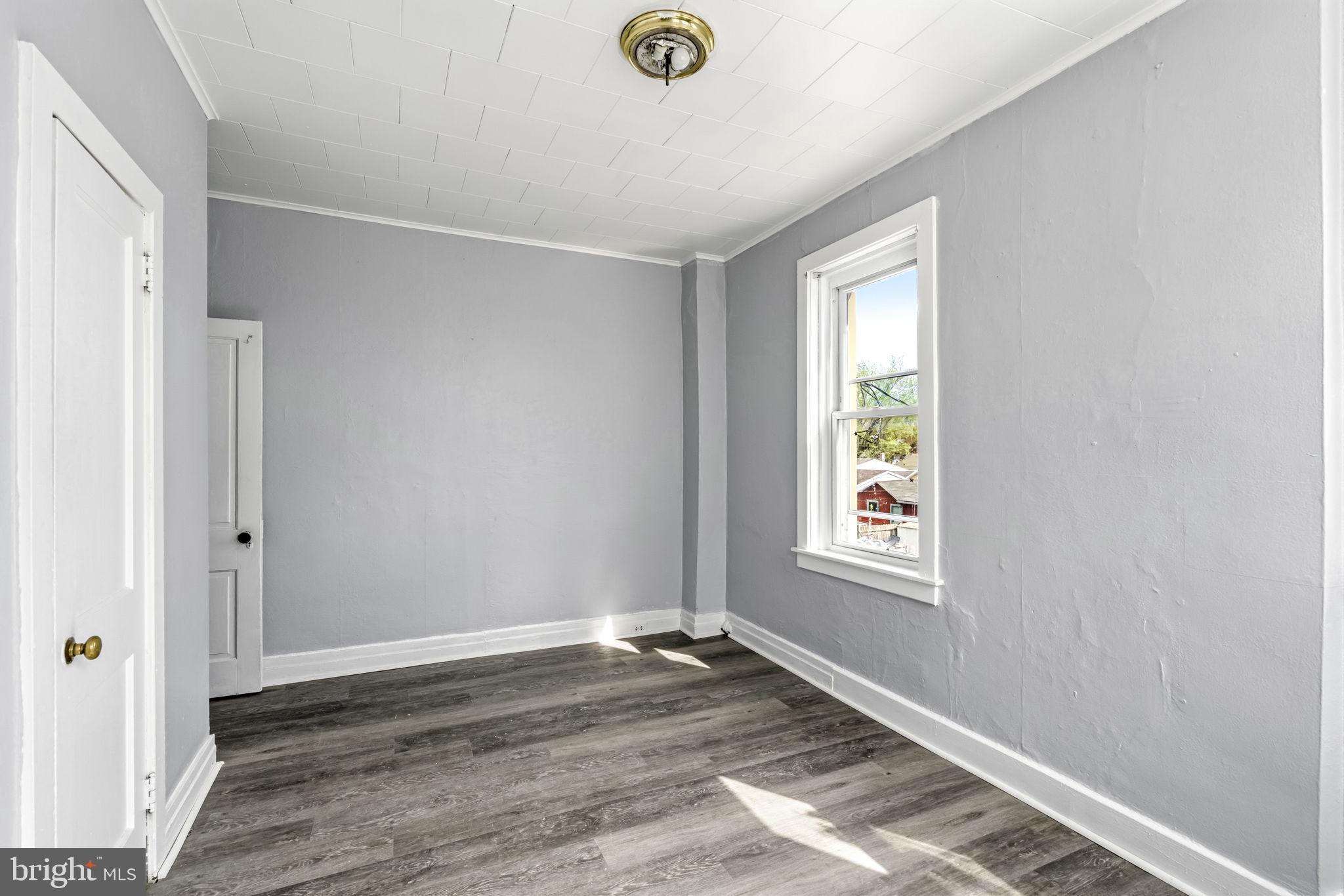 LEBANON CITY - Residential