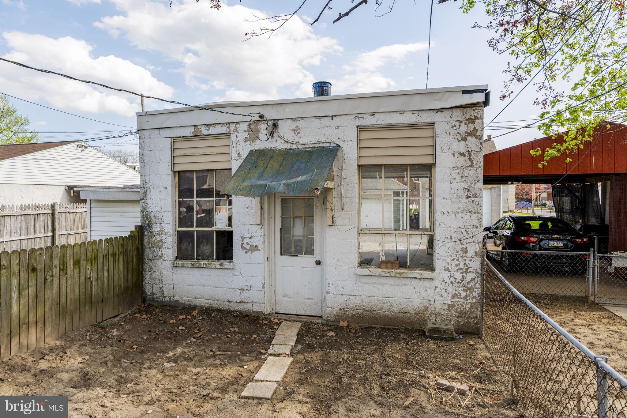 LEBANON CITY - Residential