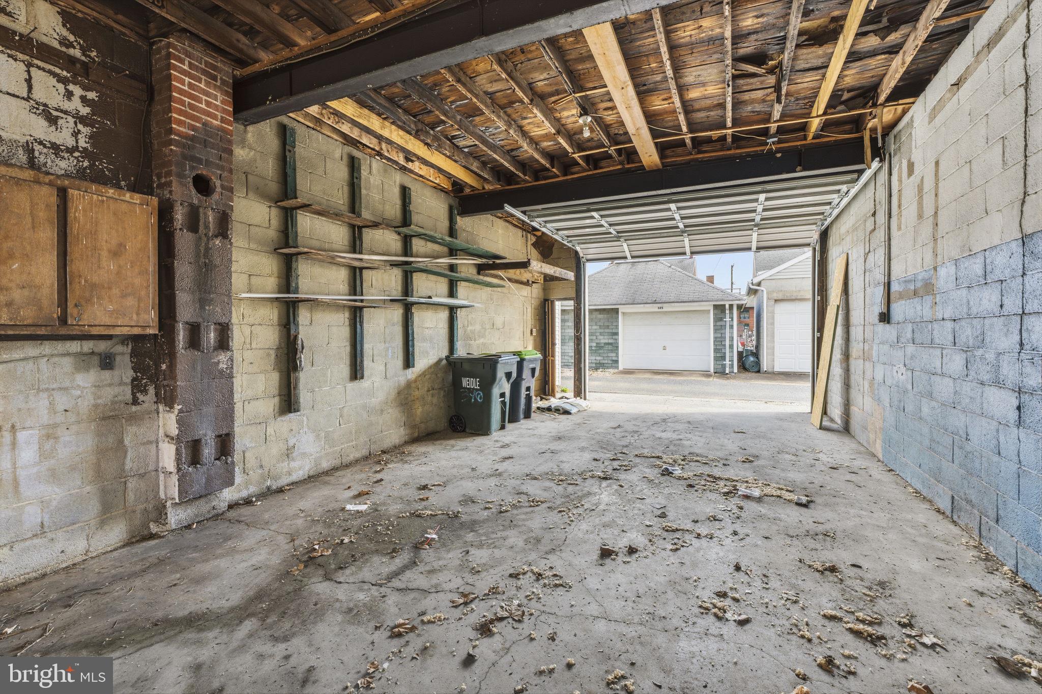 LEBANON CITY - Residential