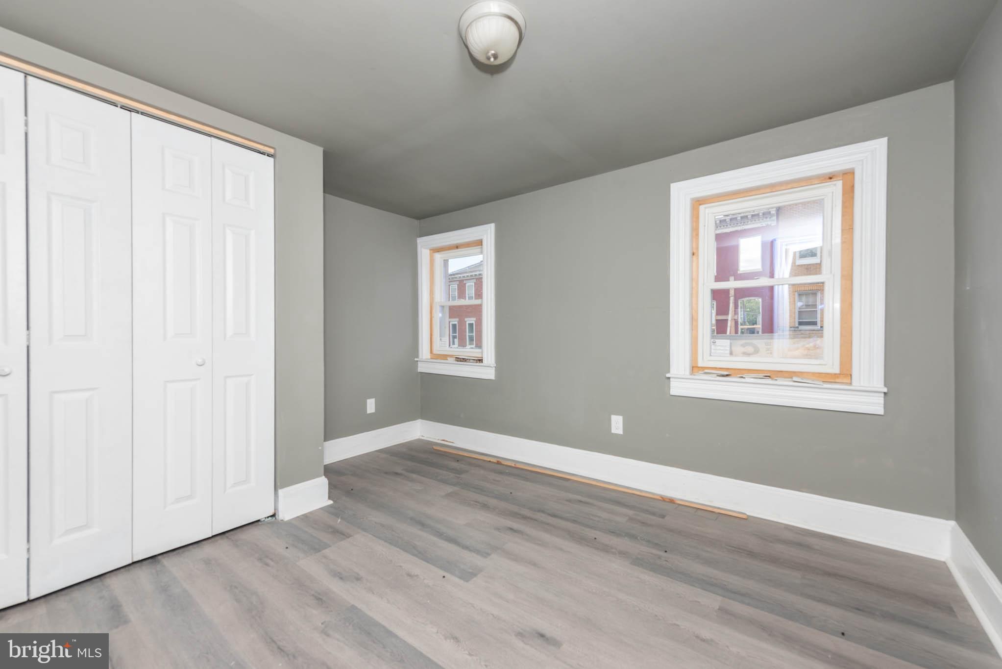 FRANKLIN SQUARE HISTORIC DISTRICT - Commercial Sale