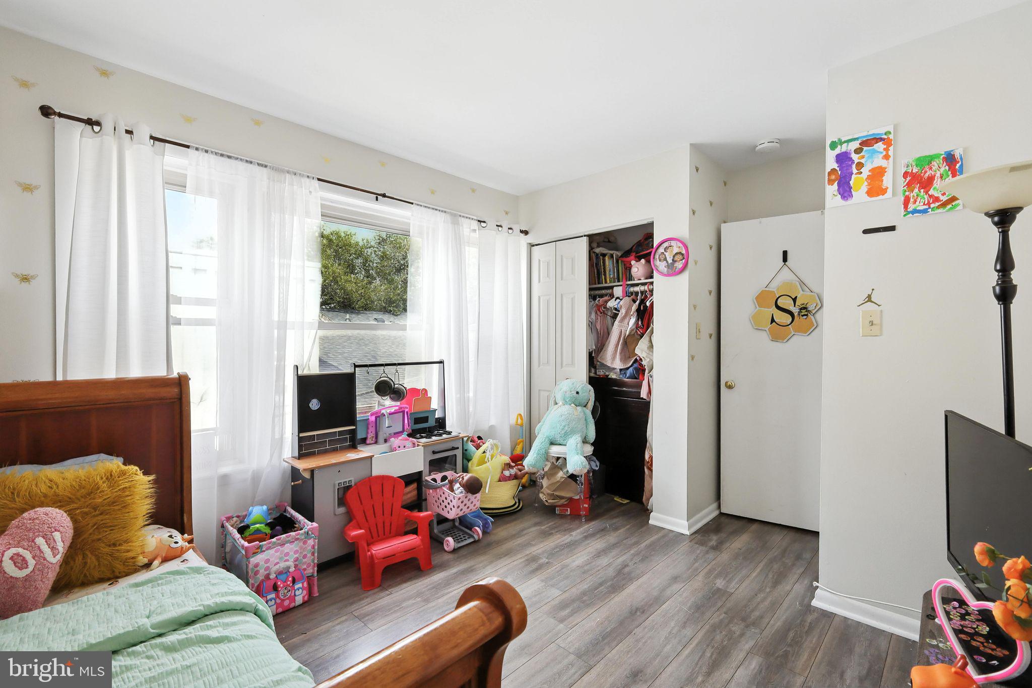 SETON HILL - Residential