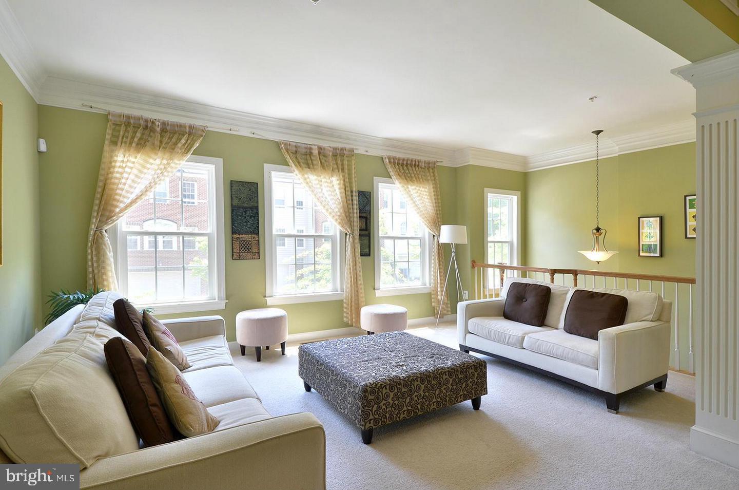 WHITE OAK - Residential Lease