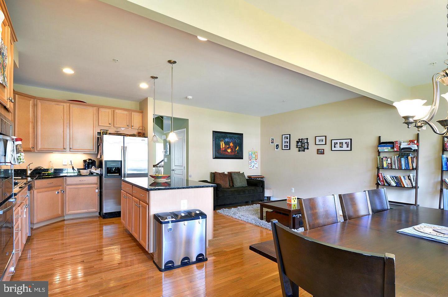 WHITE OAK - Residential Lease