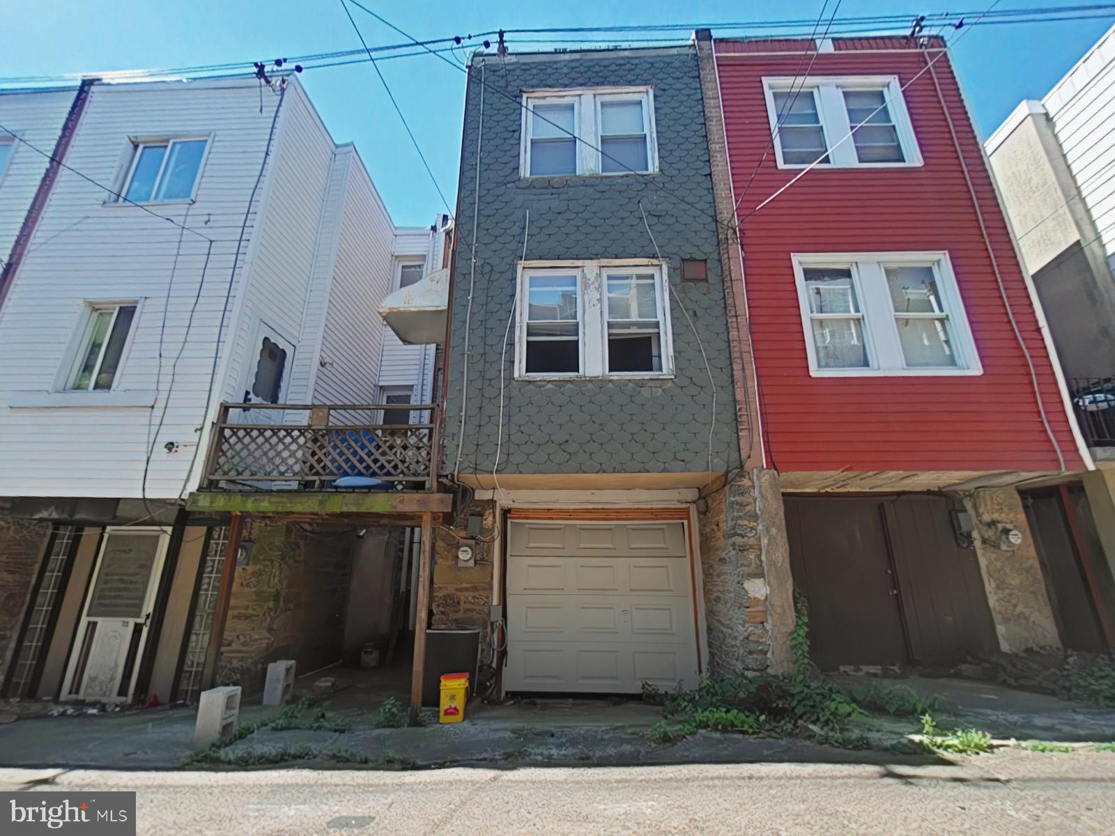 WEST OAK LANE - Residential