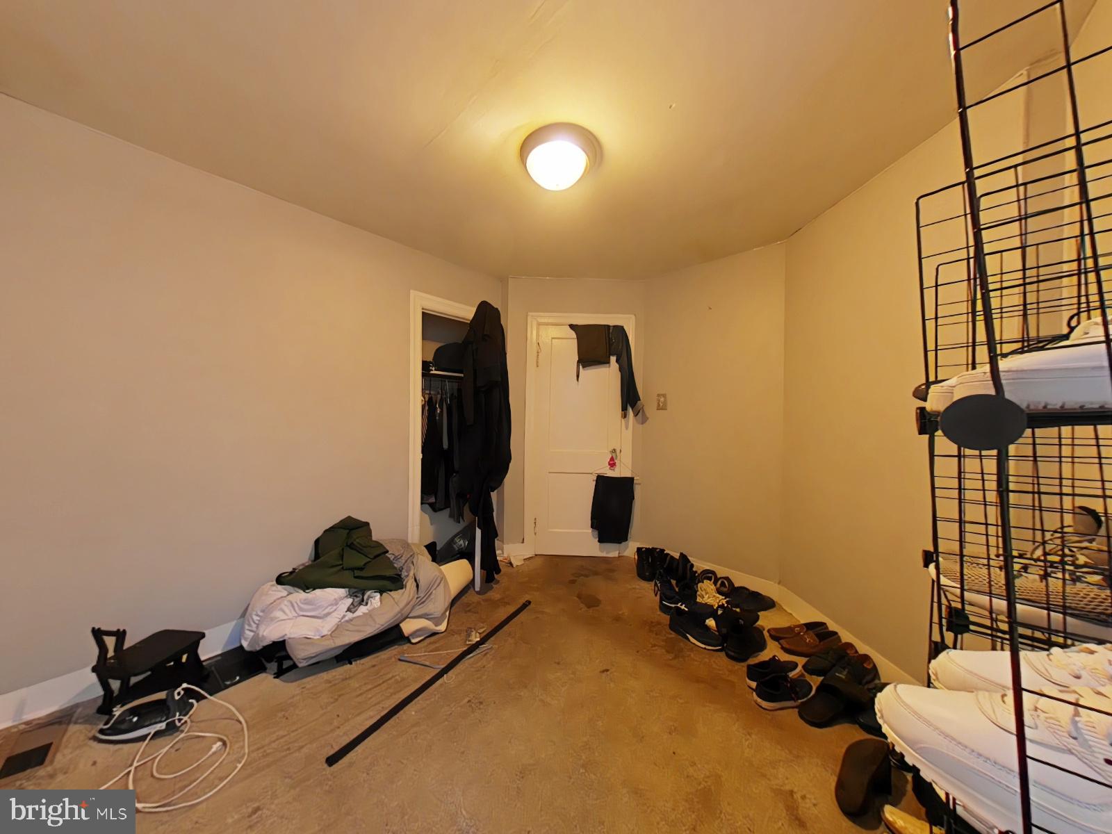 WEST OAK LANE - Residential