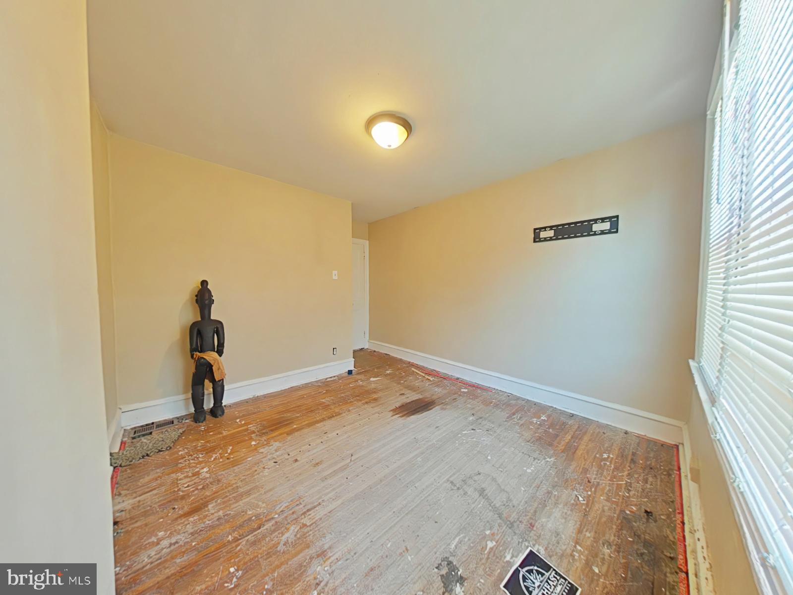 WEST OAK LANE - Residential