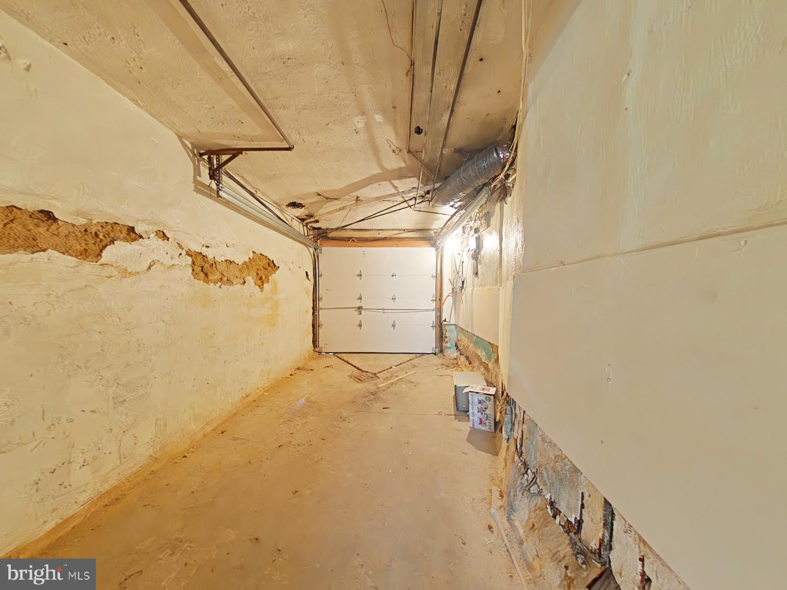 WEST OAK LANE - Residential