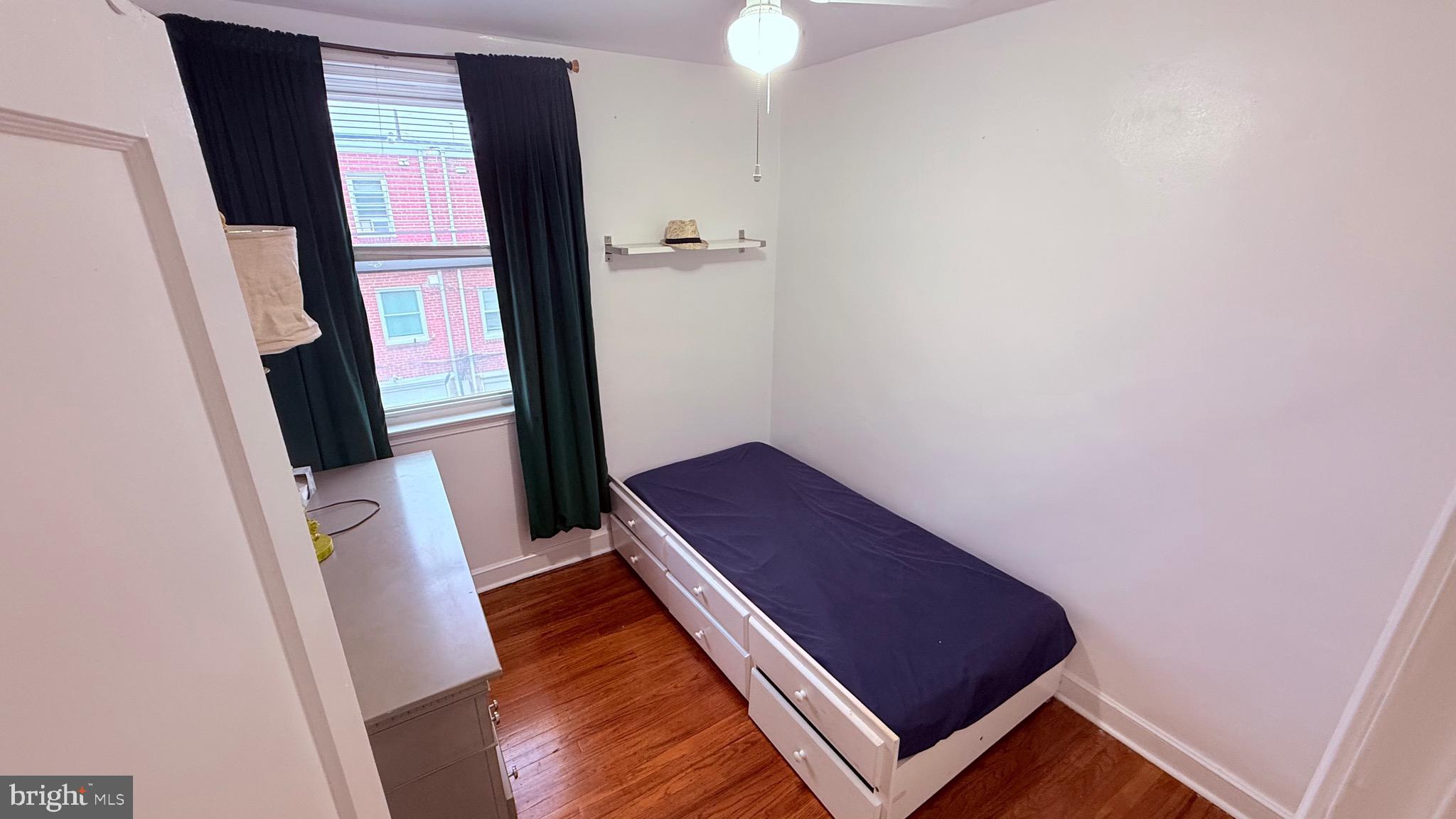 OXFORD CIRCLE - Residential