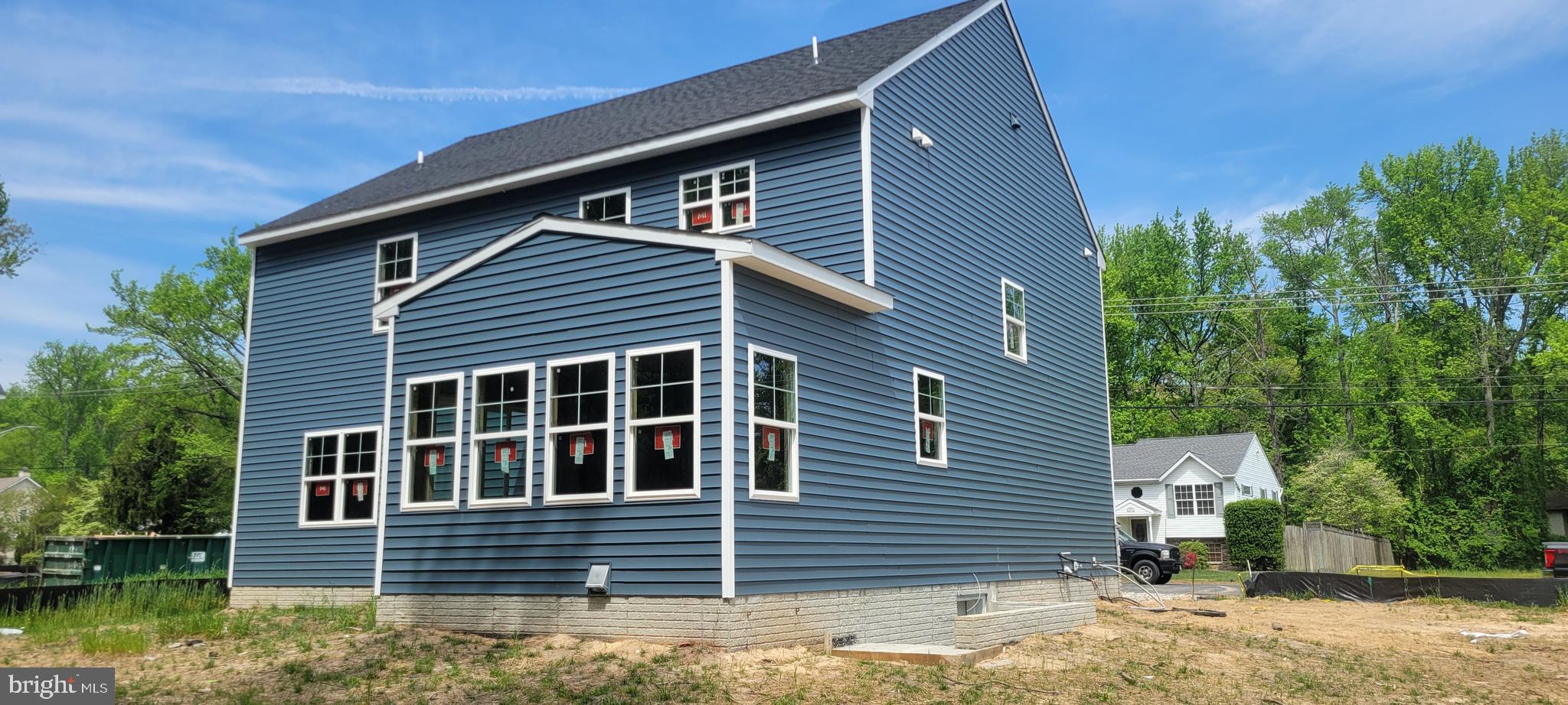 POWHATAN BEACH - Residential