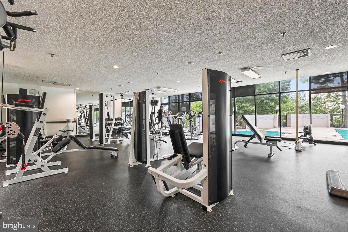 HIGHPOINTE - Residential