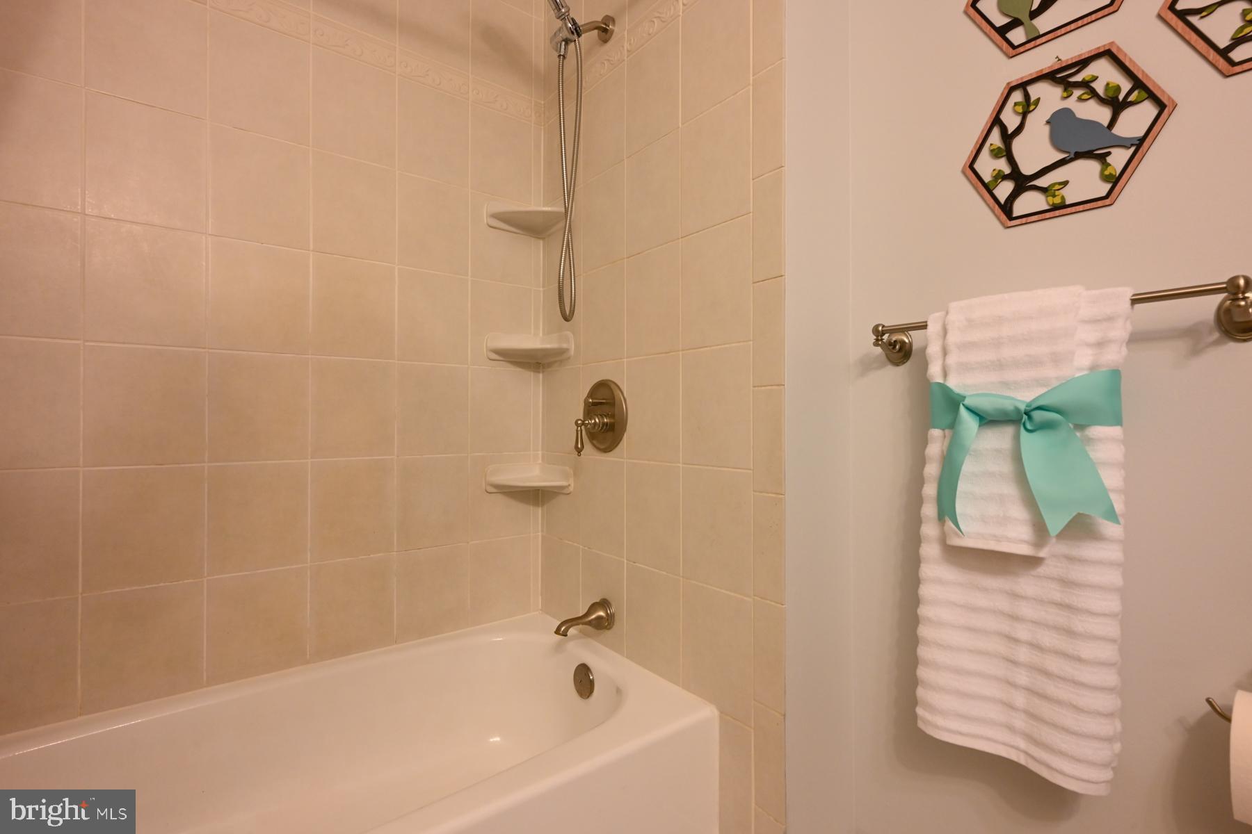 CEDARWOOD COVE - Residential