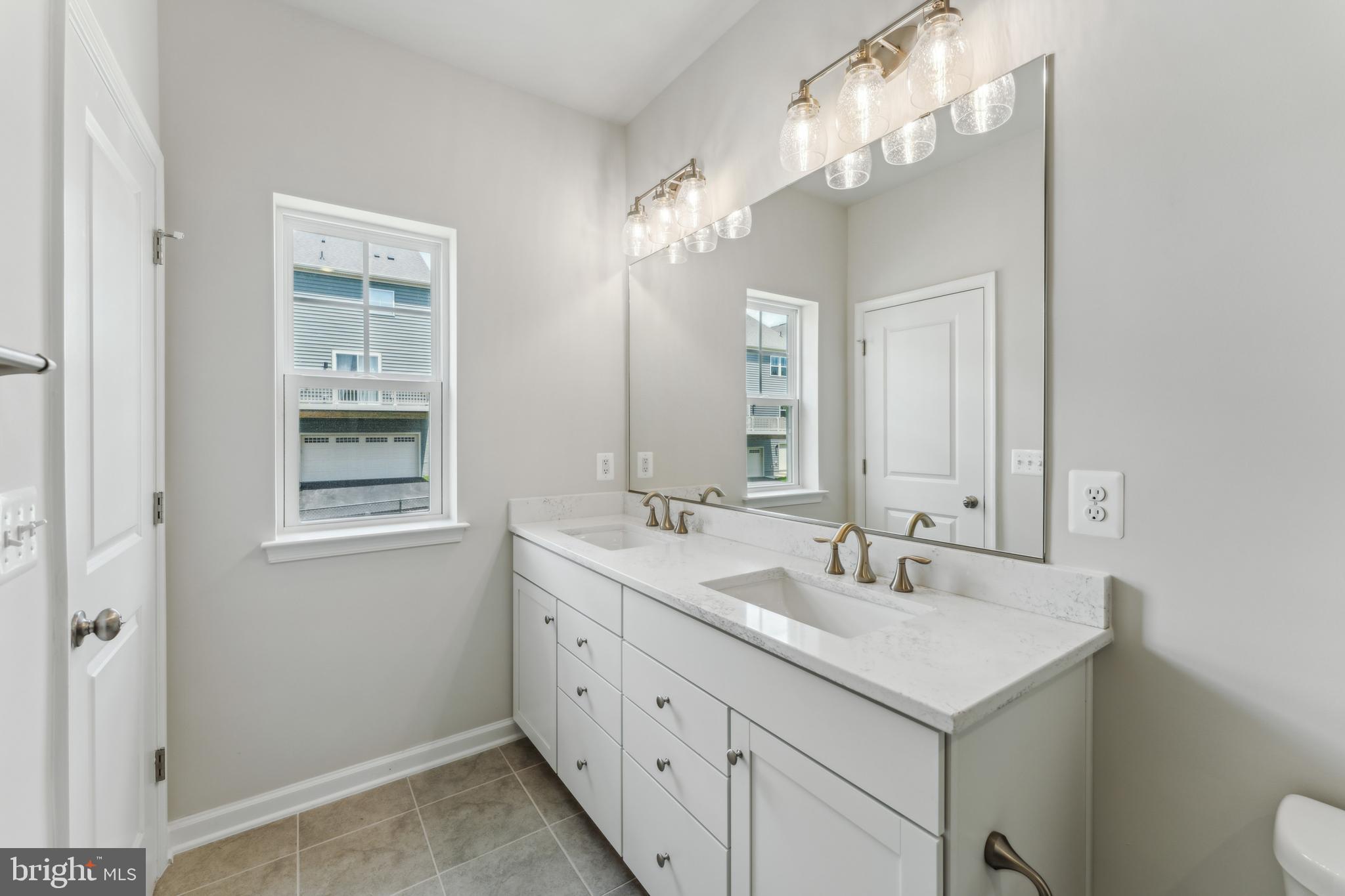 DAMASCUS VILLAGE - Residential