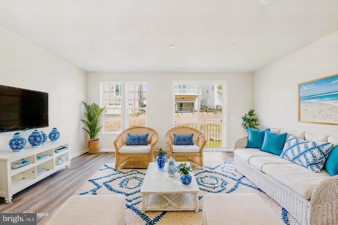 DAMASCUS VILLAGE - Residential