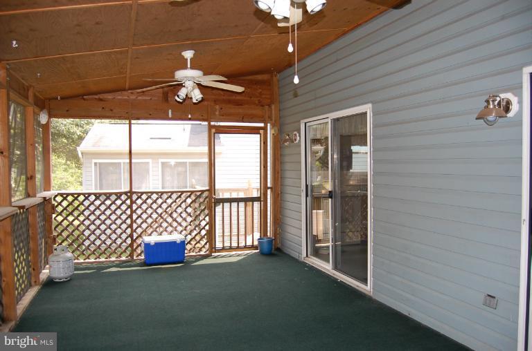 DEERFIELD - Residential Lease