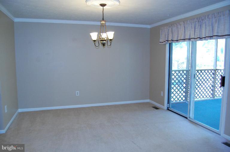 DEERFIELD - Residential Lease