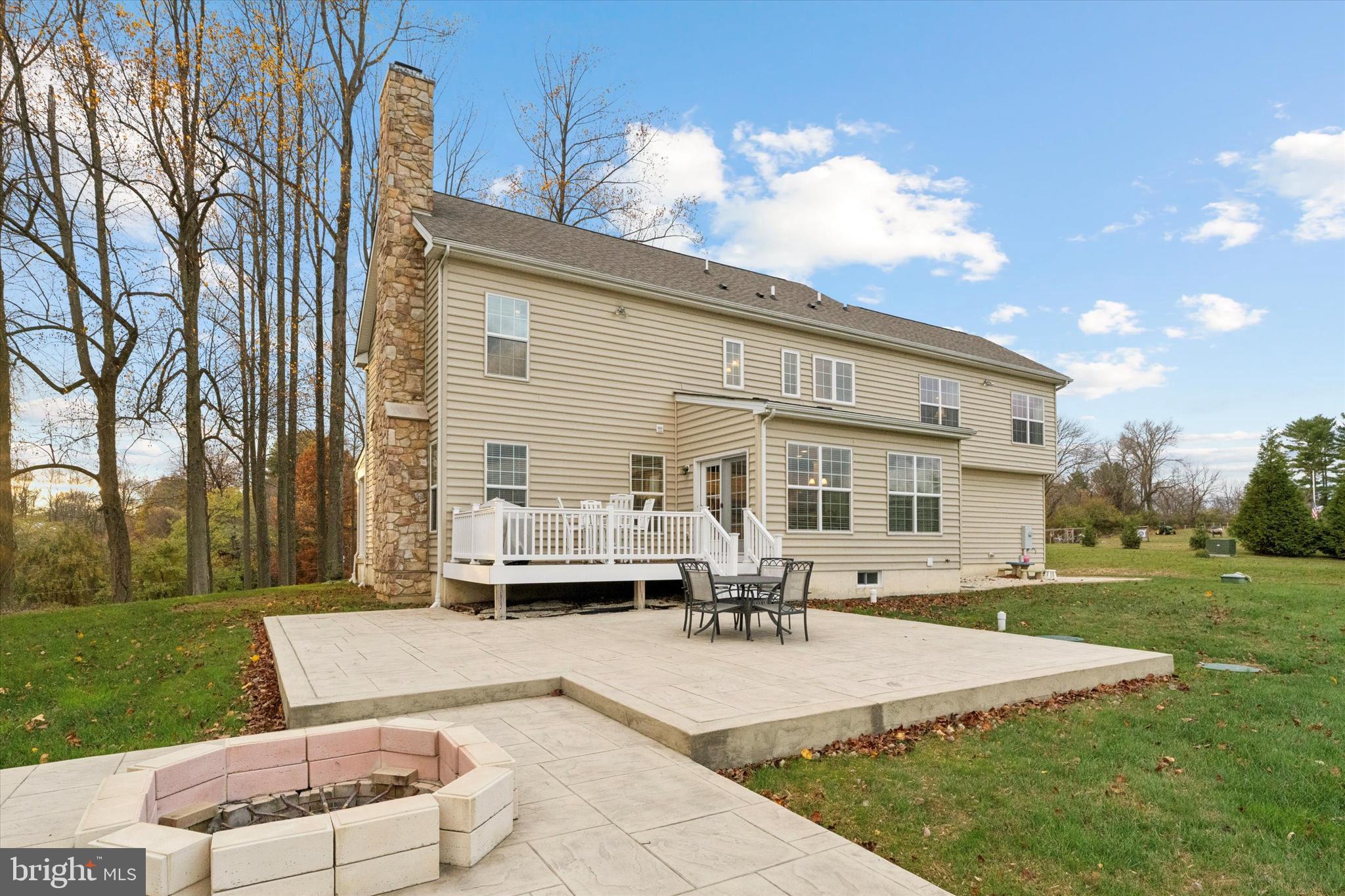 SPRINGDALE FARM - Residential